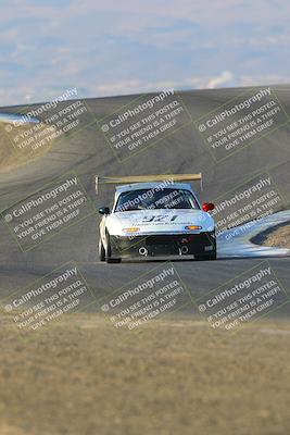 media/Oct-16-2022-Speed Ventures (Sun) [[7df72c9f09]]/Red/Session 1 (Phil Hill)/